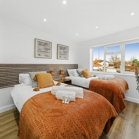Modern Bungalow In Maidstone Sleeps 5 With Free Parking 외부 사진