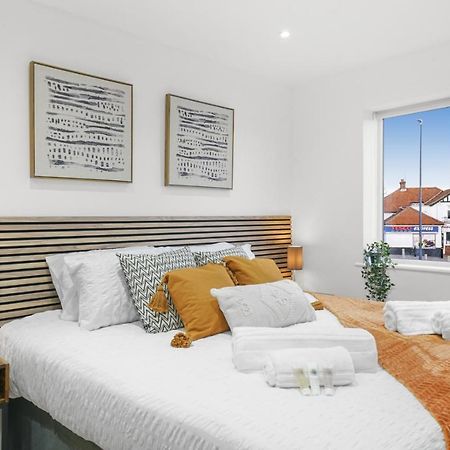 Modern Bungalow In Maidstone Sleeps 5 With Free Parking 외부 사진