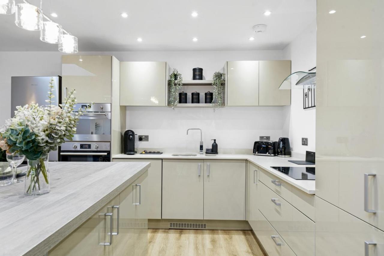 Modern Bungalow In Maidstone Sleeps 5 With Free Parking 외부 사진