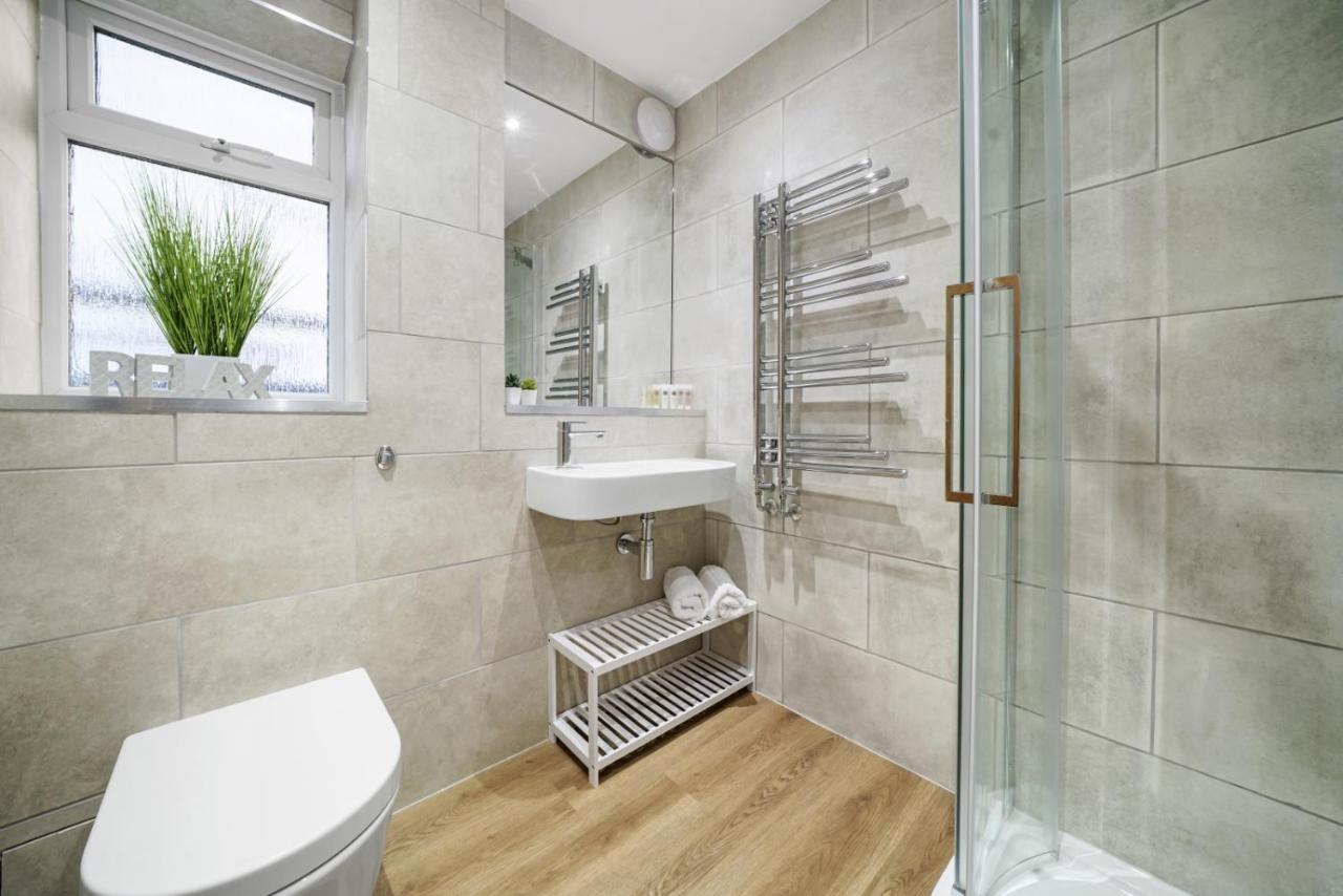Modern Bungalow In Maidstone Sleeps 5 With Free Parking 외부 사진