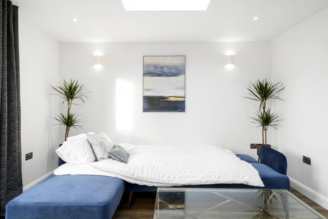 Modern Bungalow In Maidstone Sleeps 5 With Free Parking 외부 사진