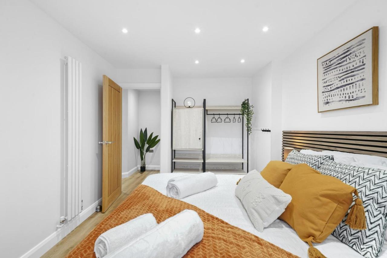 Modern Bungalow In Maidstone Sleeps 5 With Free Parking 외부 사진