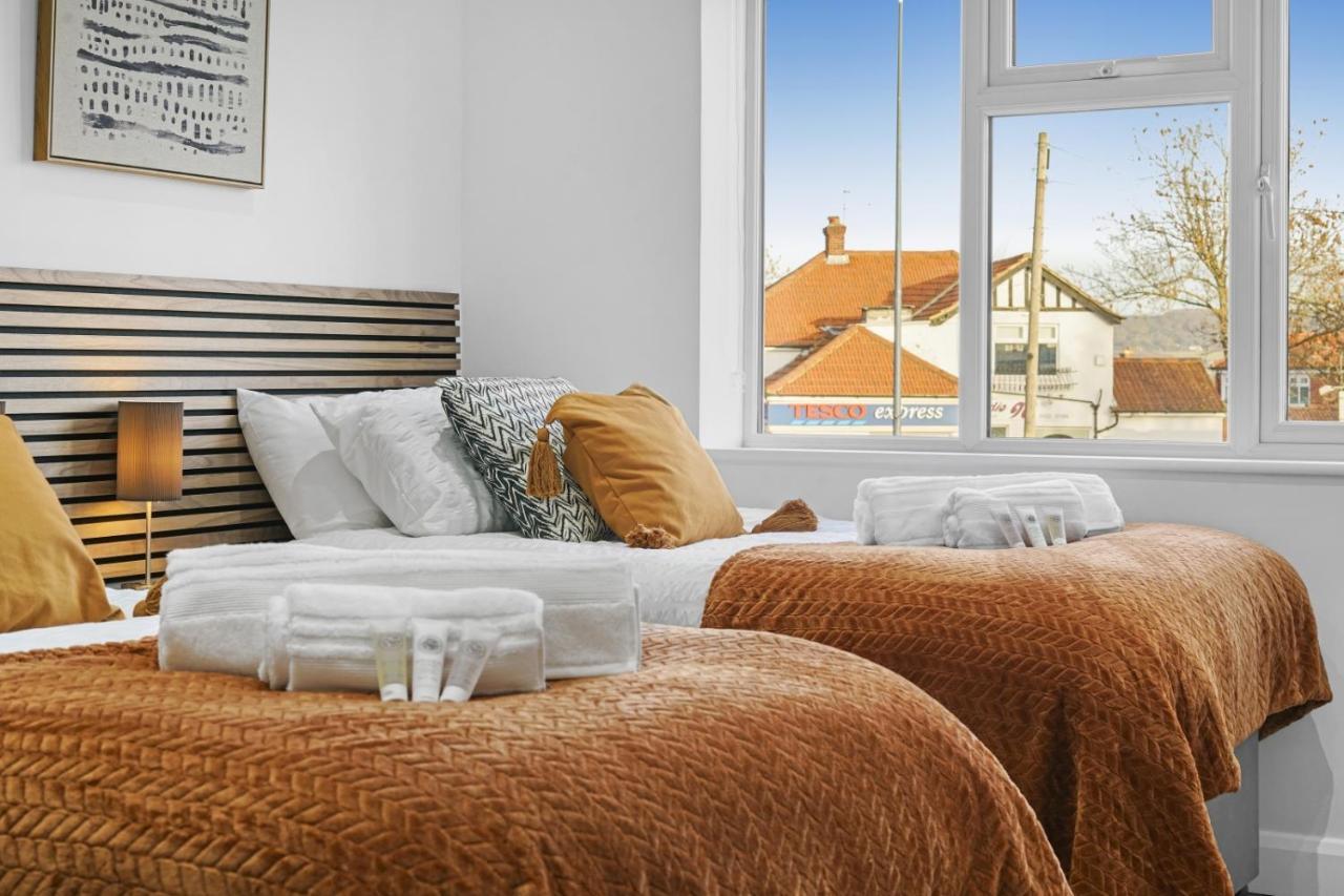 Modern Bungalow In Maidstone Sleeps 5 With Free Parking 외부 사진