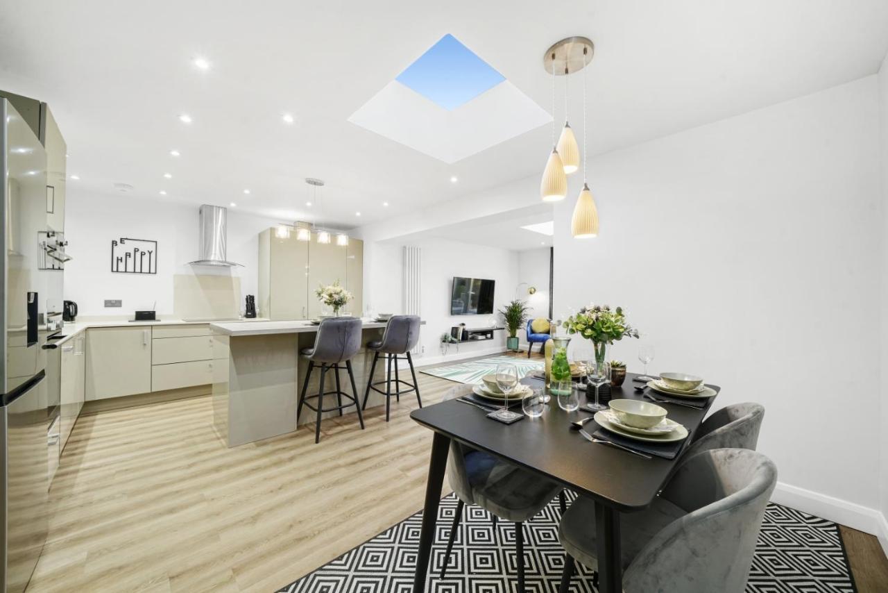 Modern Bungalow In Maidstone Sleeps 5 With Free Parking 외부 사진